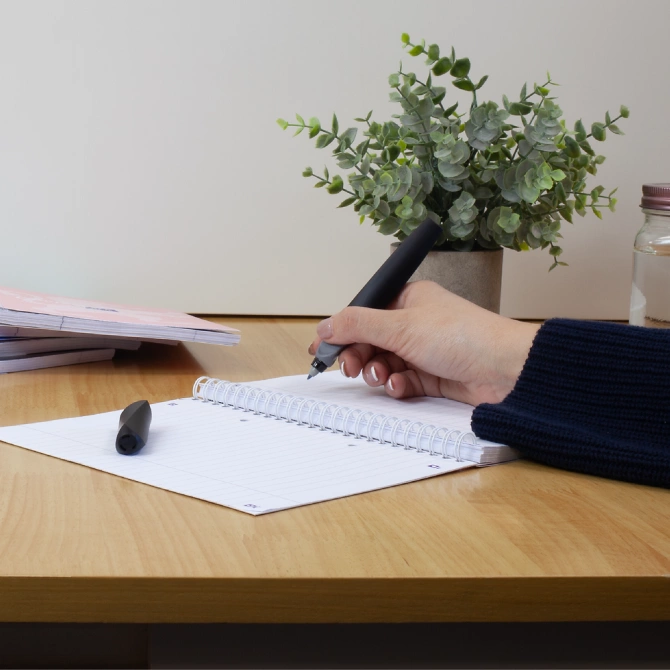 Pióro kulkowe Twist dla dzieci prawo/lewo czarne Black PELIKAN